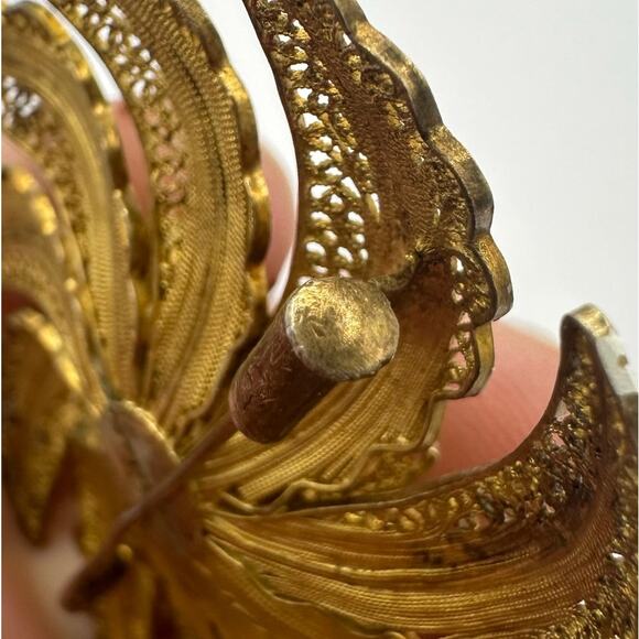 Vintage 900 silver gold vermeil filigree genuine red coral flower floral brooch - Picture 7 of 9